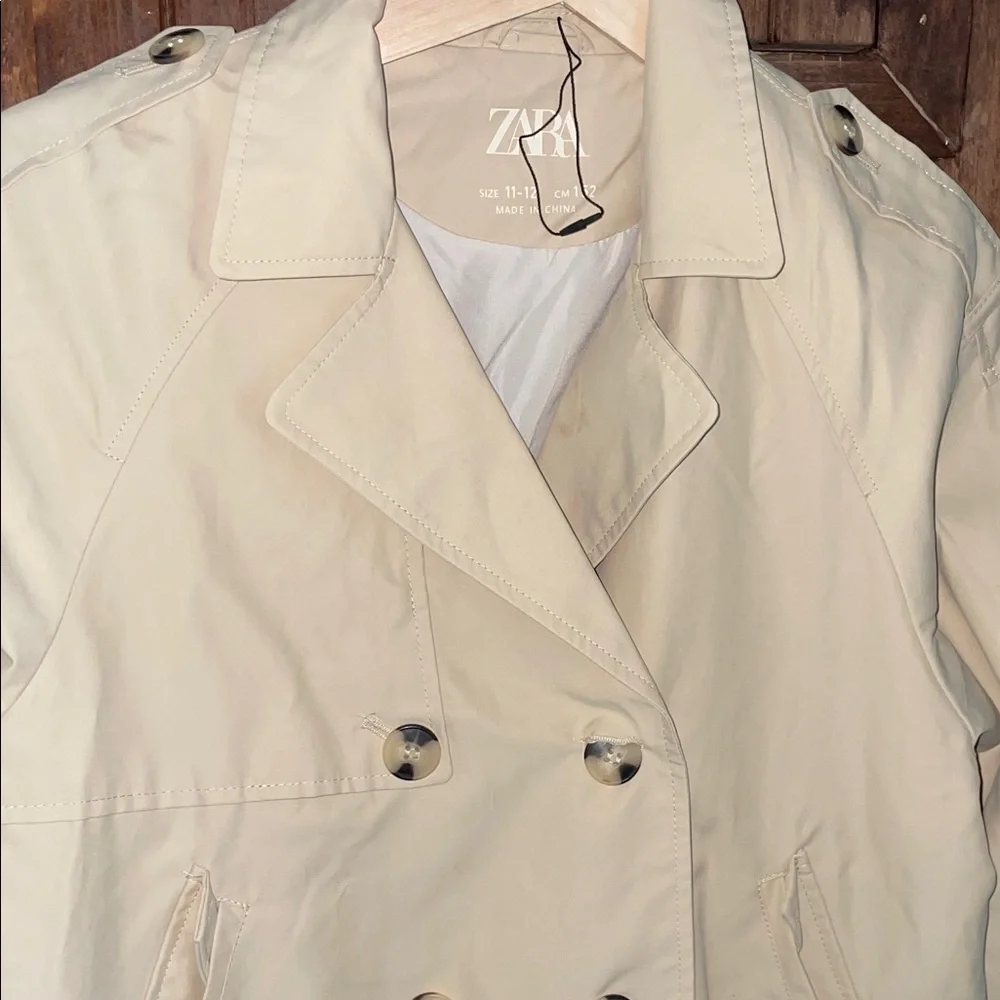 Zara Women's Tan Double-Breasted Trench Coat - Picture 3 of 10